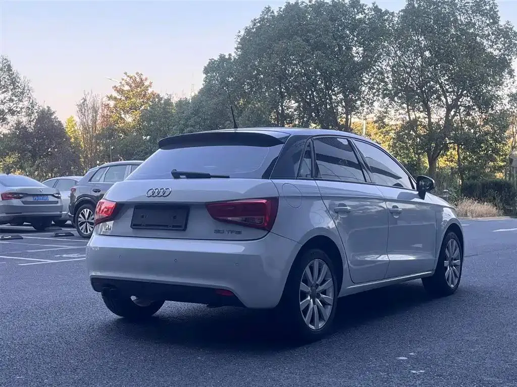 Audi A1 A1 2013 30 TFSI Sportback Ego — View photo 5