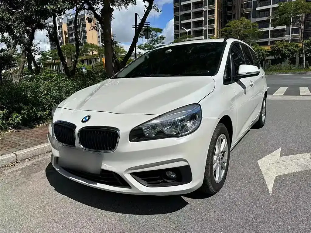BMW 2 Series 2 Series Touring 2015 218i Leading Edition — photo 1