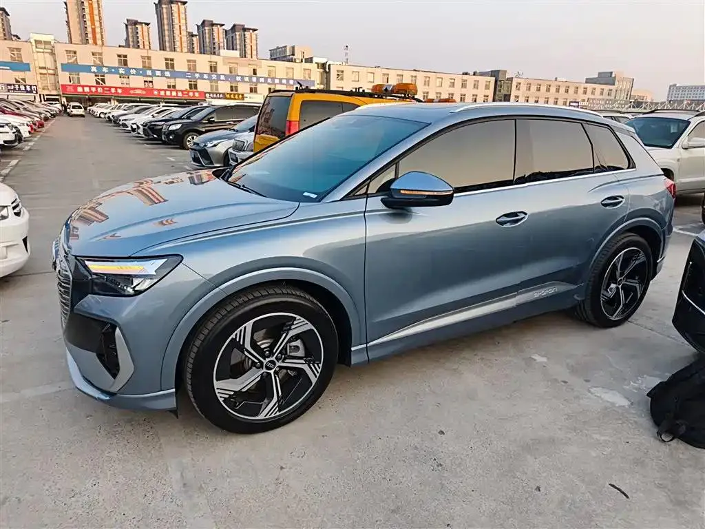 Audi Q4 e-tron Q4 e-tron 2024 40 e-tron Creative Edition — View photo 5