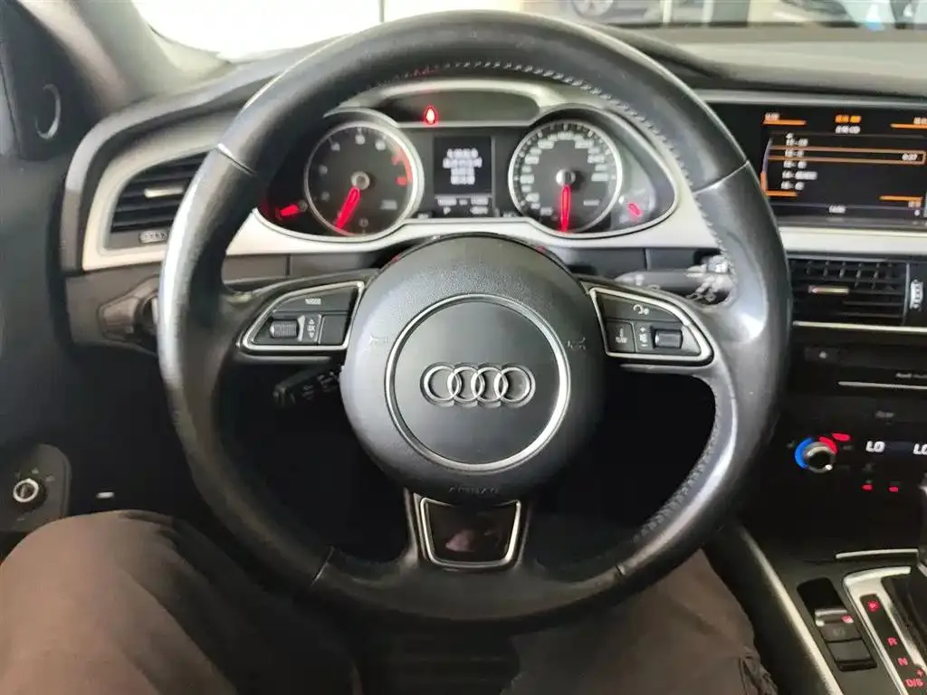 Audi A4 A4 (Imported) 2014 40 TFSI allroad quattro plus — Ver foto 3