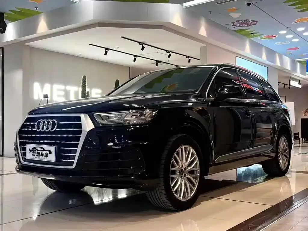 Audi Q7 Q7 2018 45 TFSI Technology Edition — عرض الصورة 2