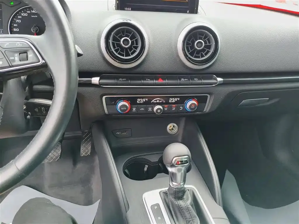 Audi A3 A3 2019 Sportback 35 TFSI Fashionable National V — Ver foto 6