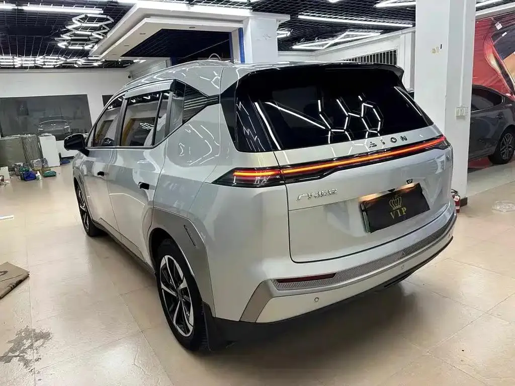 Aion AION Y Y 2023 Y Business Edition — View photo 4