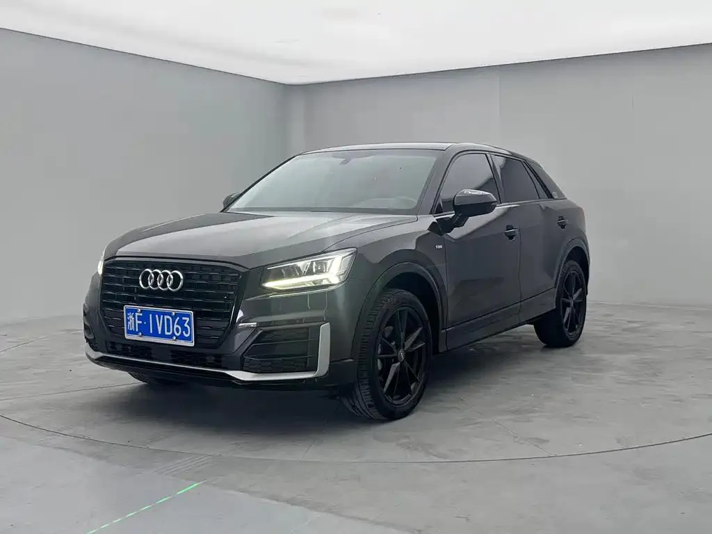 Audi Q2L Q2L 2021 35 TFSI Stylish and Elegant — photo 1