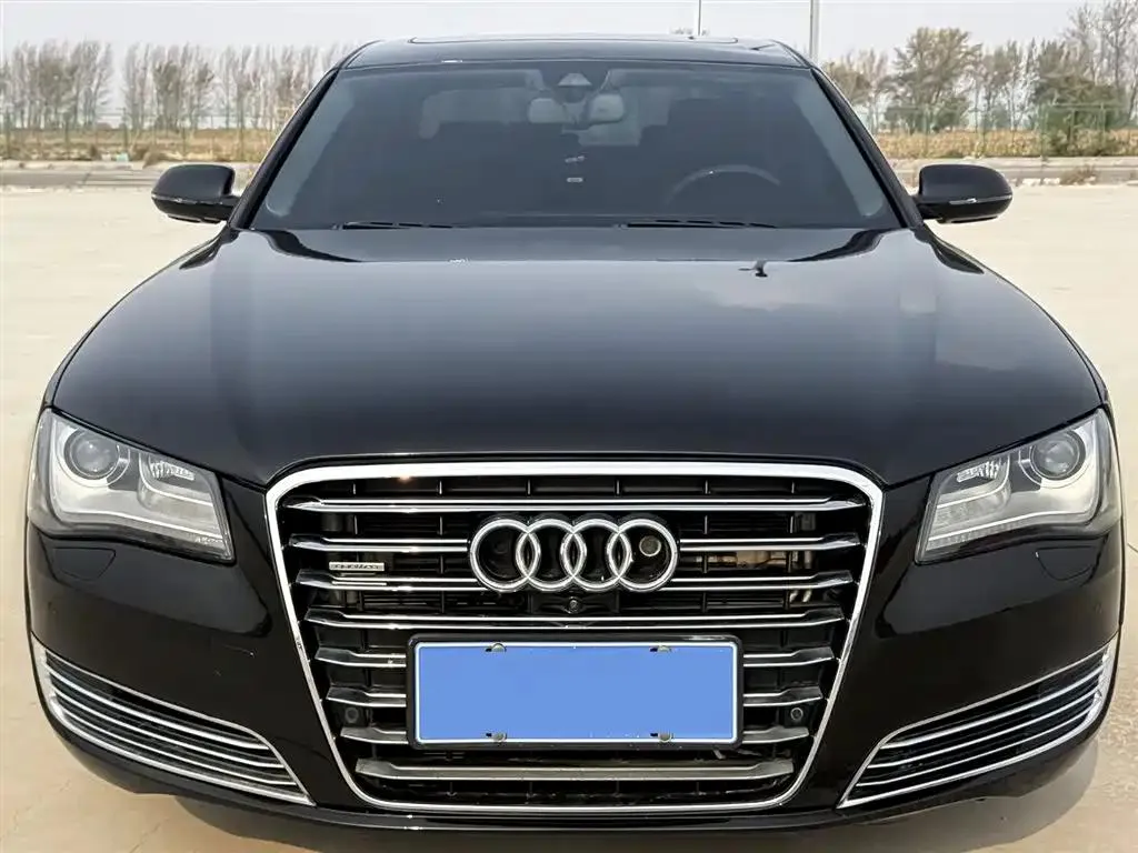 Audi A8 A8 2012 A8L 50 TFSI quattro Luxury Edition — Voir la photo 2