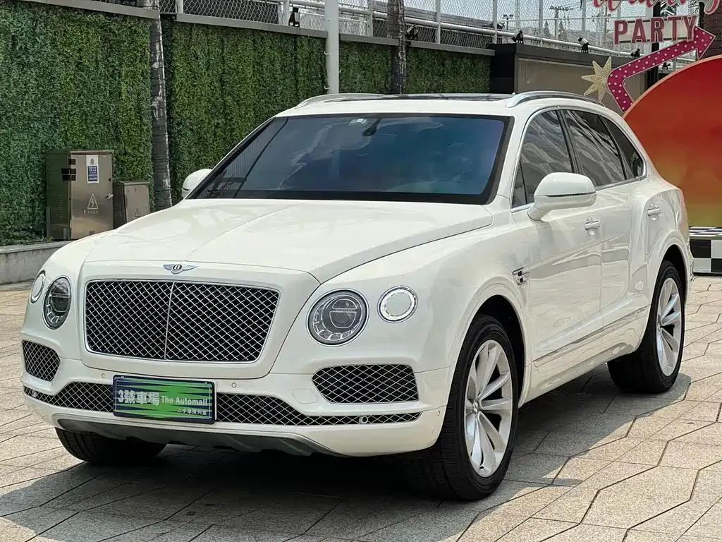 Bentley Bentayga Bentayga 2018 4.0T V8 — photo 1