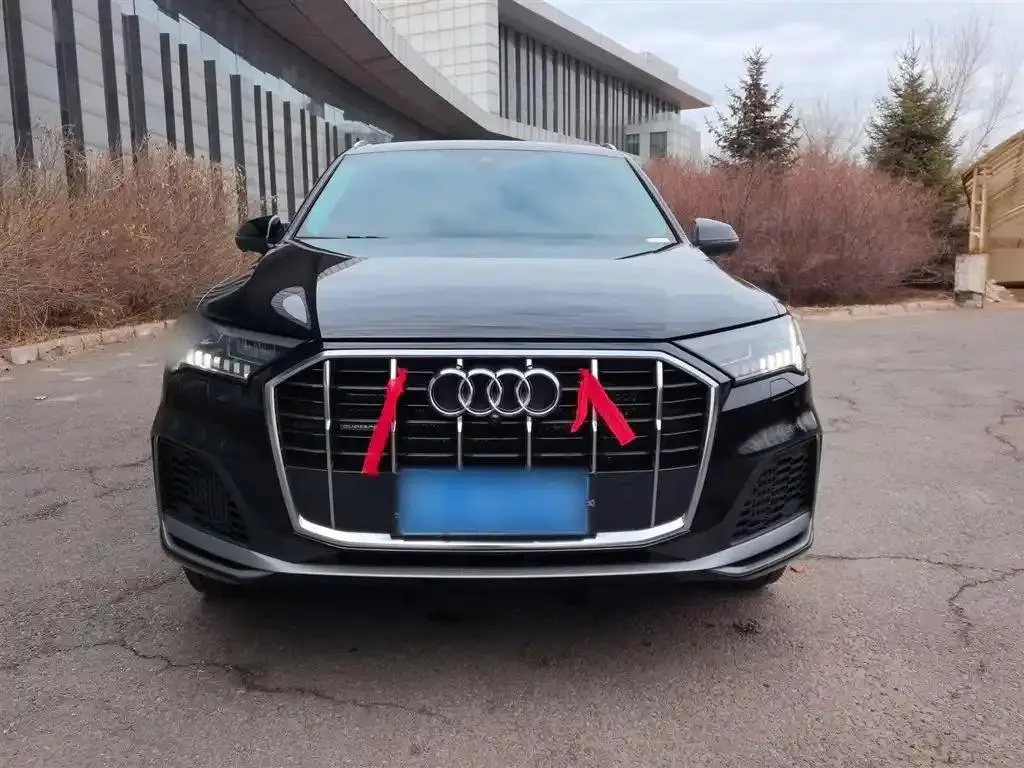 Audi Q7 Q7 2022 55 TFSI quattro S line sports model — Voir la photo 3