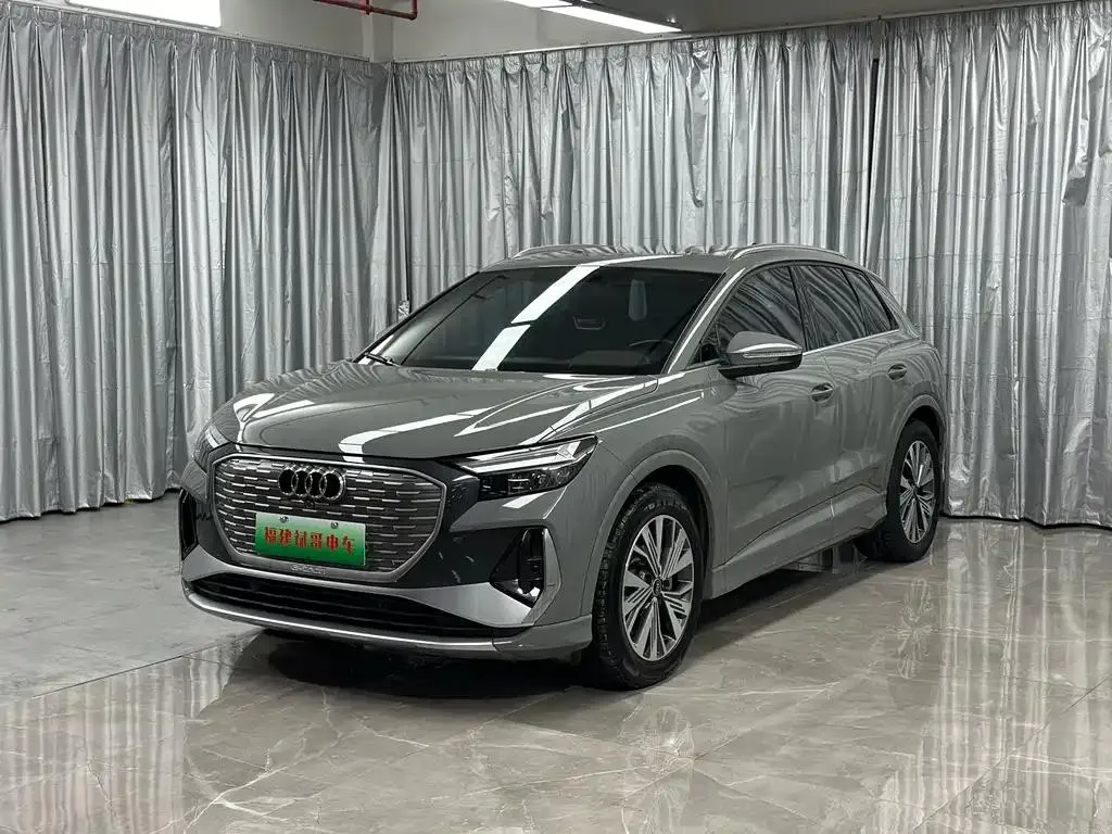 Audi Q4 e-tron Q4 e-tron 2022 40 e-tron Creative Edition — View photo 3