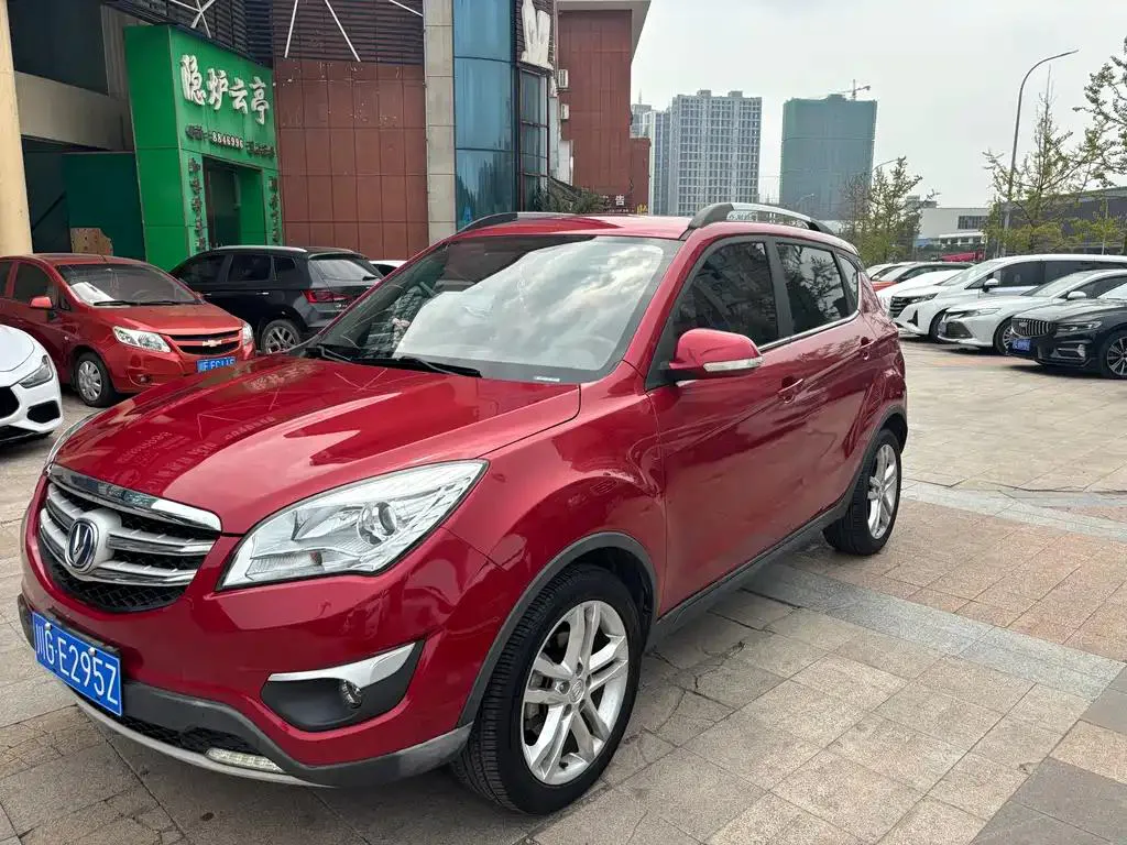 Changan CS35 CS35 2016 1.6L Automatic Luxury Edition National IV — photo 1