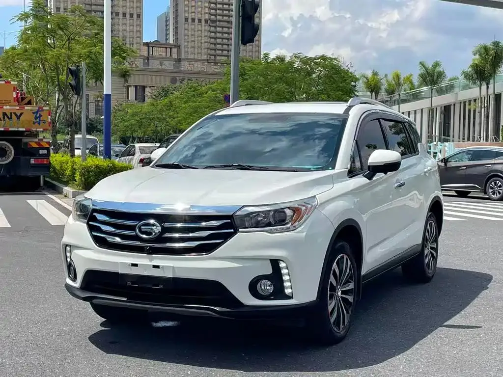 GAC Trumpchi Trumpchi Trumpchi GS4 New Energy 2017 1.5L PHEV Smart Edition — photo 1