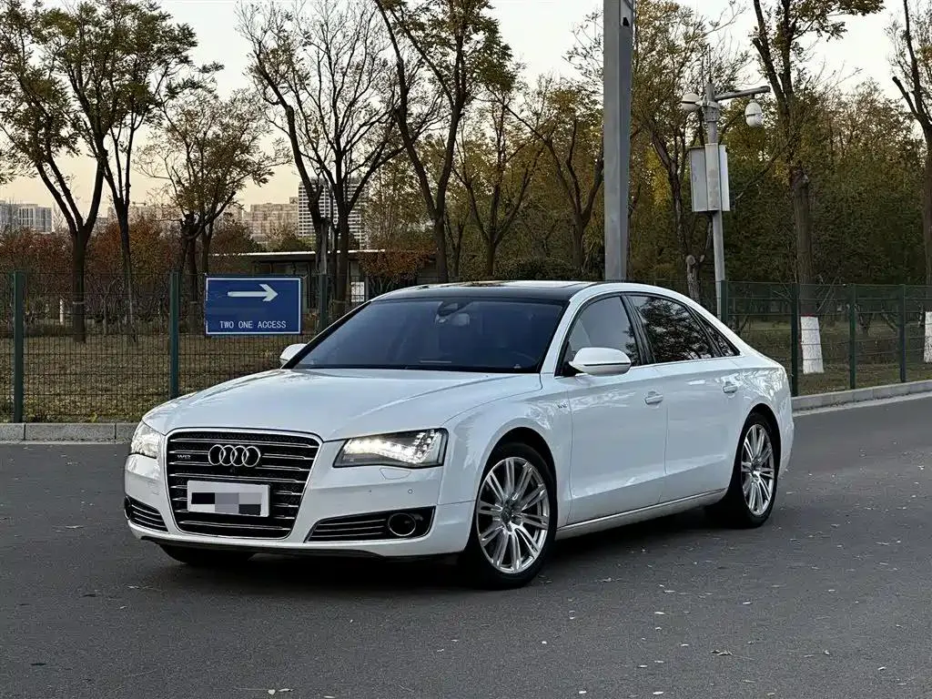 Audi A8 A8 2012 A8L 6.3 FSI W12 quattro — photo 1