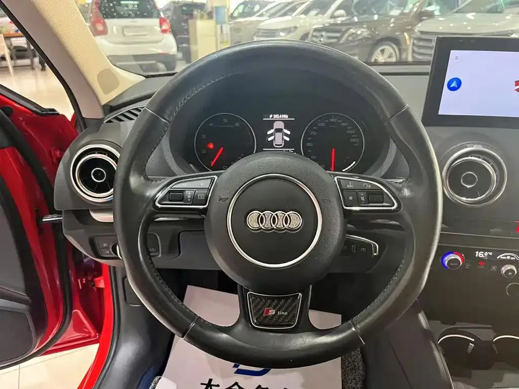 Audi A3 A3 2014 Sportback 35 TFSI Automatic Comfort — Voir la photo 5