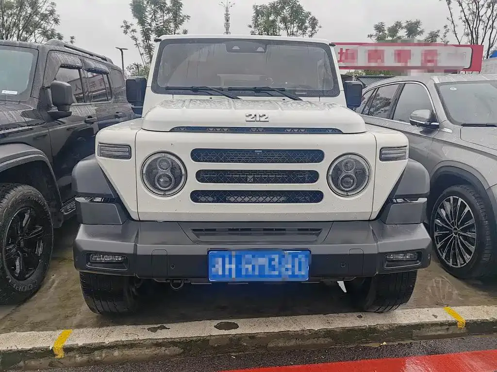212 T01 T01 2024 2.0T Explorer — View photo 2