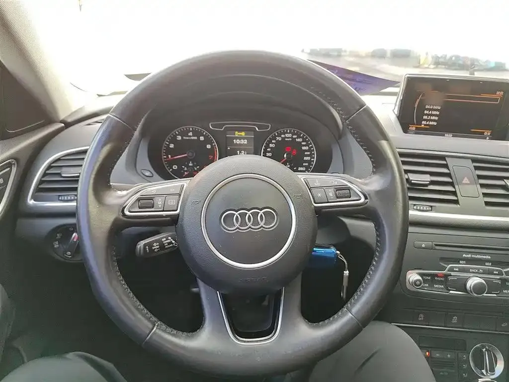 Audi Q3 Q3 (Imported) 2012 35 TFSI quattro Comfort Edition — عرض الصورة 3