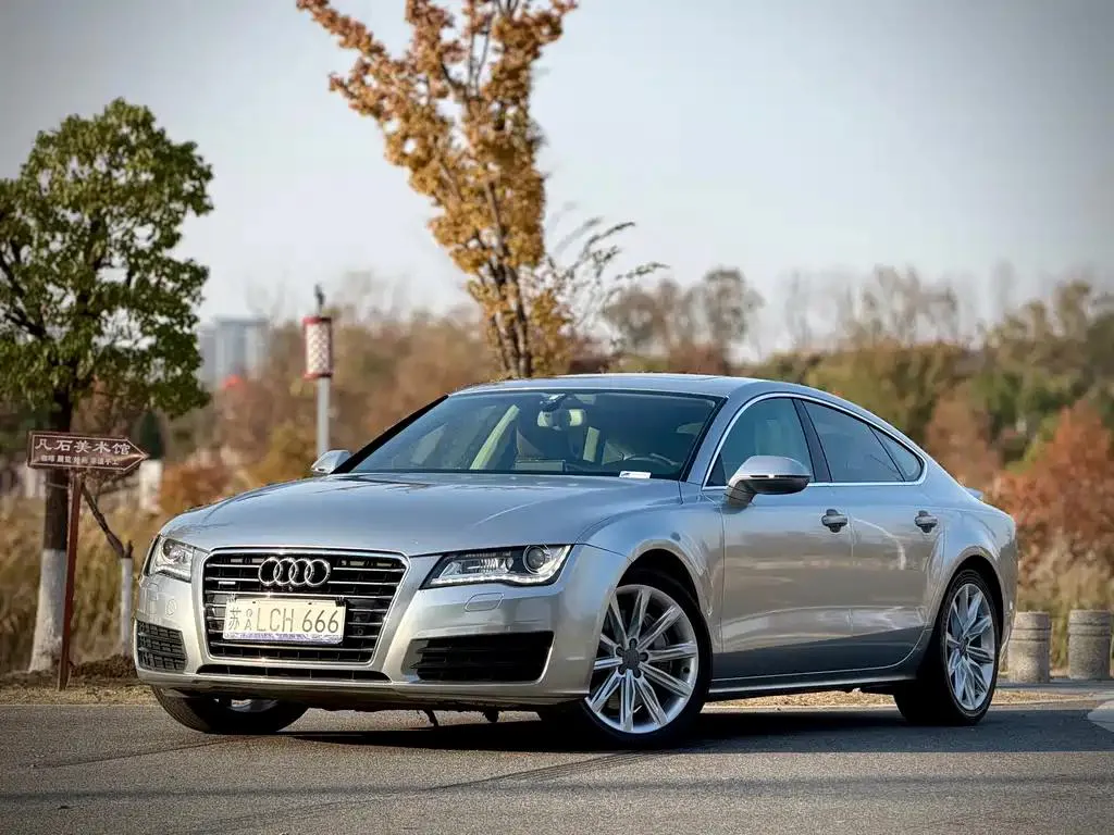 Audi A7 A7 2014 50 TFSI quattro Comfort Edition — photo 1