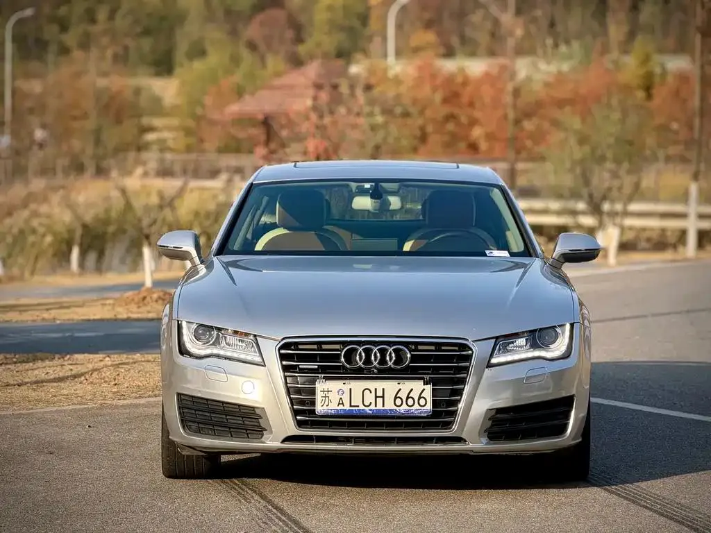 Audi A7 A7 2014 50 TFSI quattro Comfort Edition — Voir la photo 2