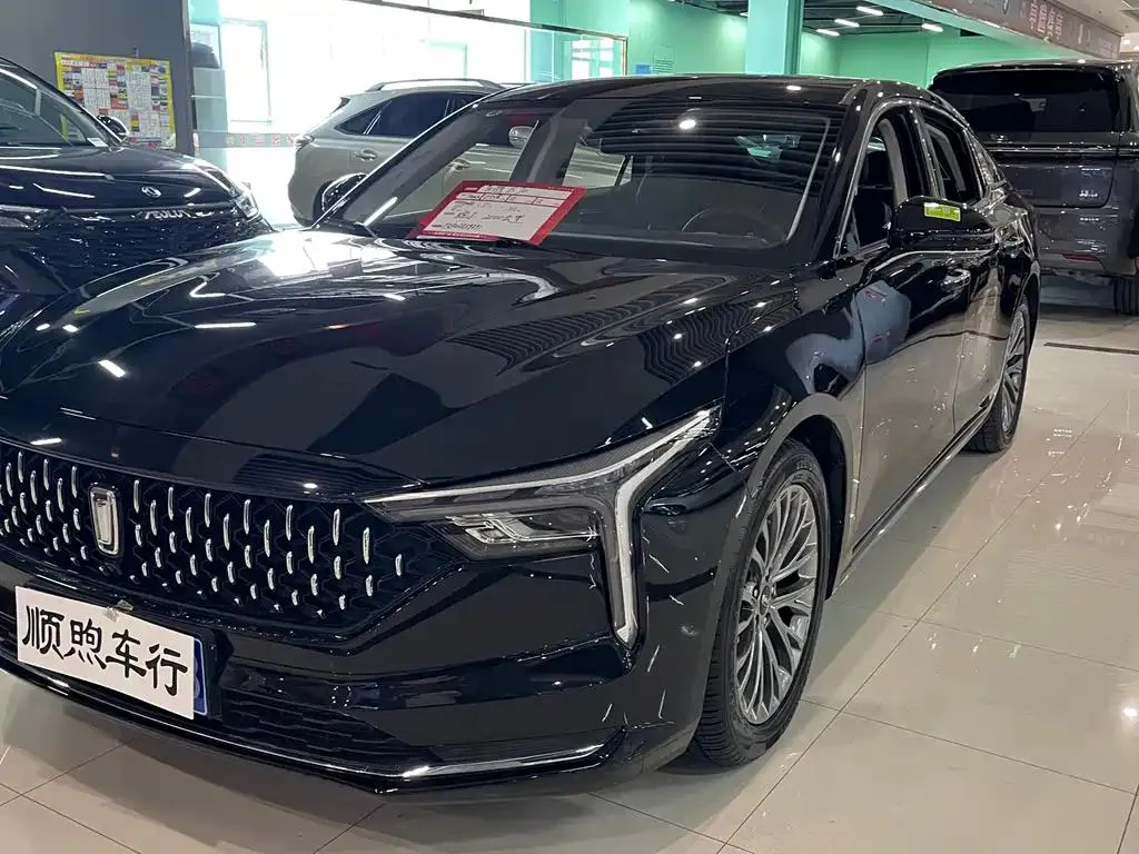 Bestune B70 B70 2023 third generation 1.5T automatic enjoyment model 70th anniversary edition — photo 1