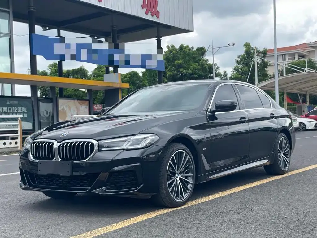 BMW BMW 5 Series — Black