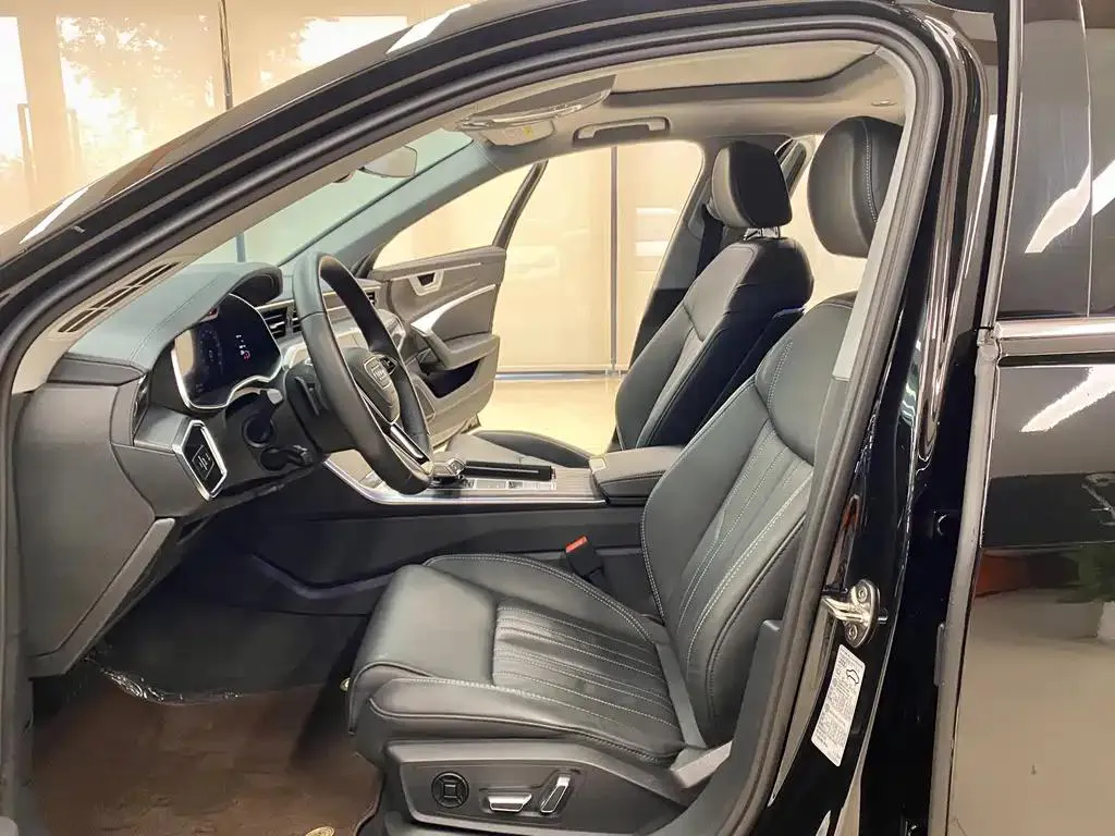 Audi A6L A6L 2023 facelift 45 TFSI quattro Premium Elegance — Voir la photo 5