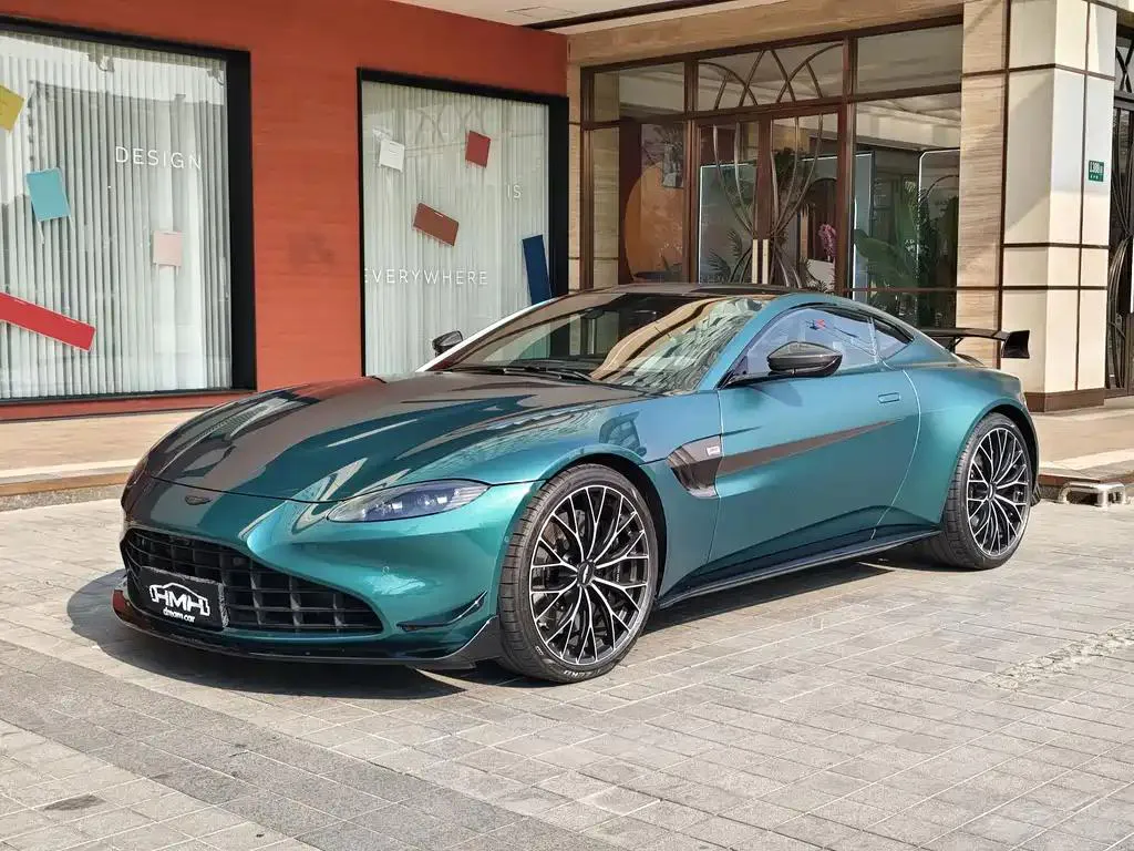 Aston Aston Martin V8 — Verde