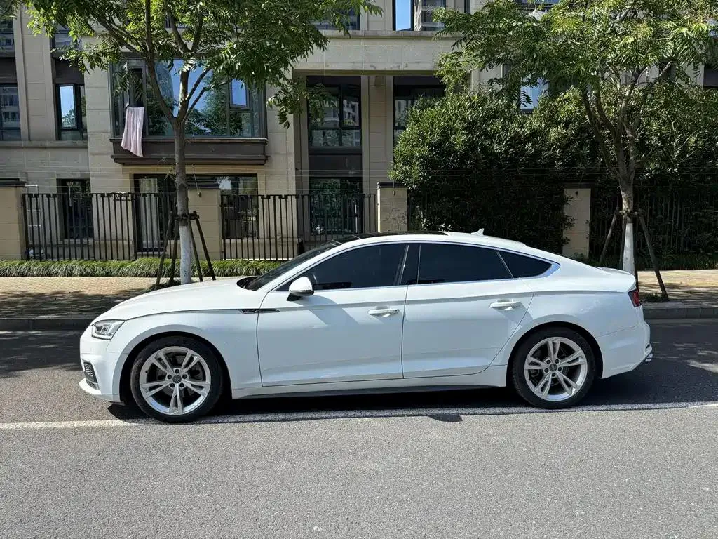 Audi A5 A5 (Imported) 2019 Sportback 40 TFSI Fashion Edition — Ver foto 4