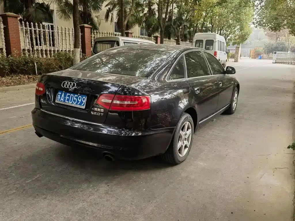 Audi A6L A6L 2011 2.0 TFSI Automatic Standard Model — Voir la photo 5