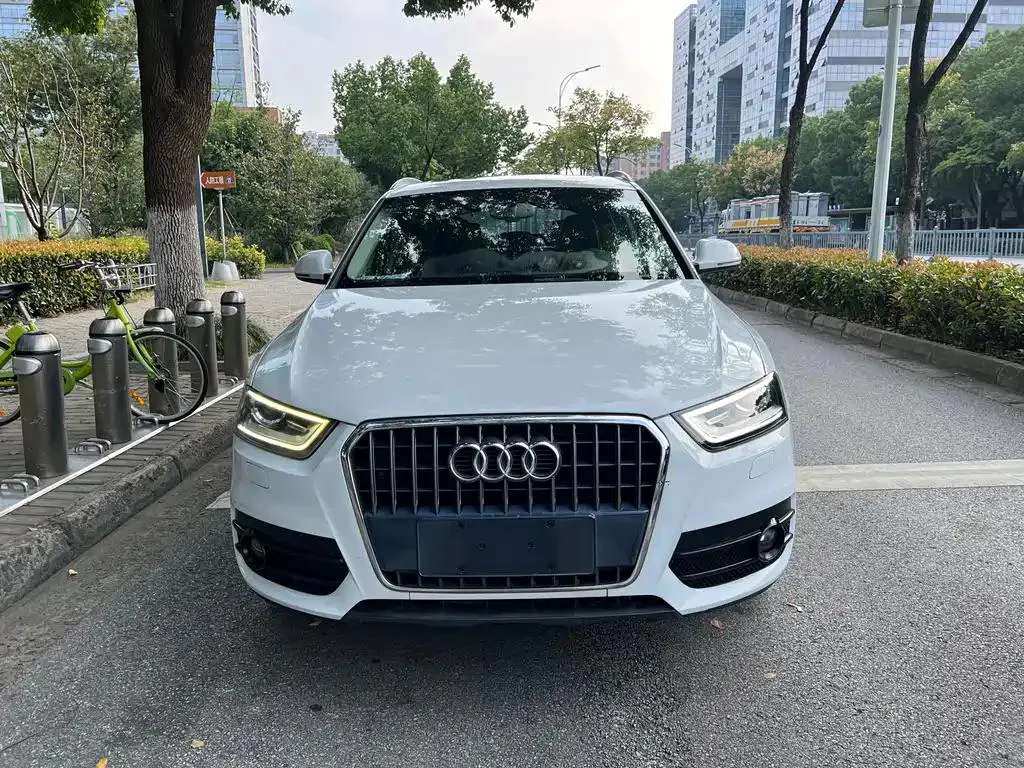 Audi Q3 Q3 2015 35 TFSI Progressive Edition — View photo 2