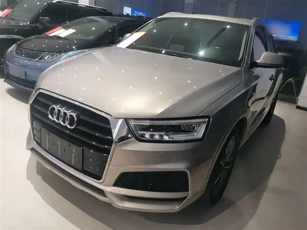 Audi Q3 Q3 2018 30 TFSI Fashion Collector's Edition — photo 1