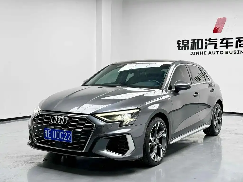 Audi A3 A3 2021 Sportback 35 TFSI Luxury Sports Edition — photo 1