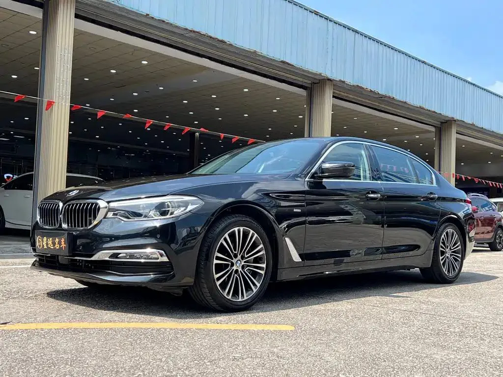 BMW 5 Series 5 Series 2018 540Li Executive Edition — photo 1