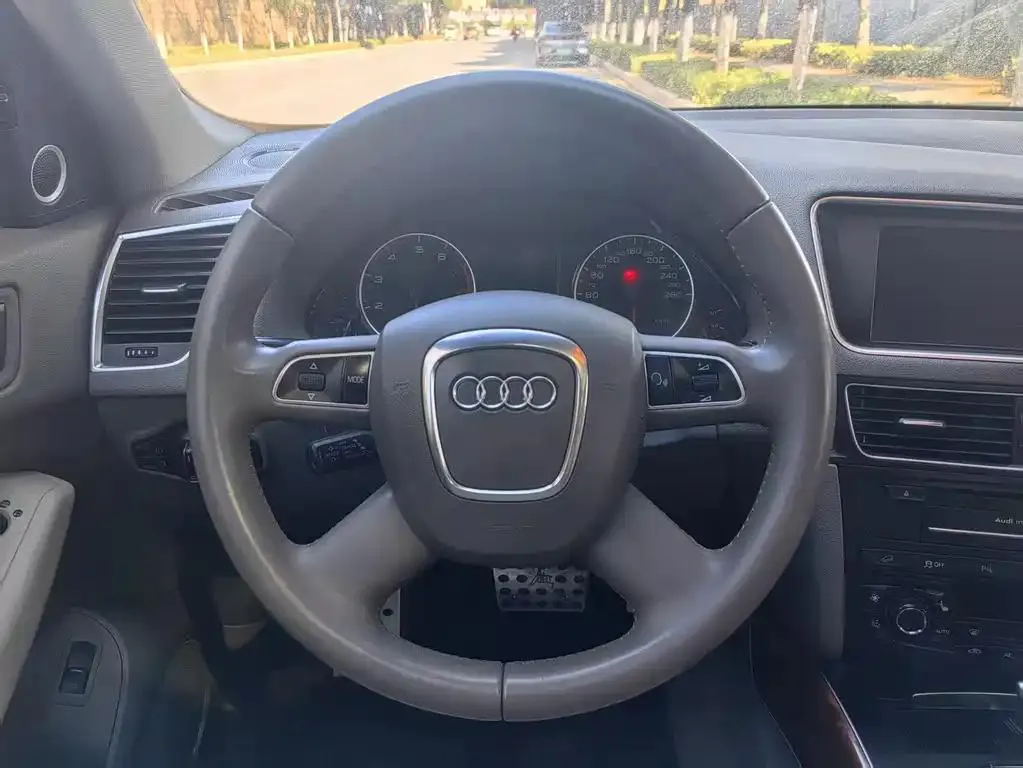 Audi Q5 Q5 2011 2.0TFSI Luxury — Ver foto 6