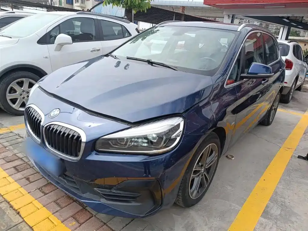 BMW 2 Series 2 Series Touring 2018 218i Premium Sports Package — photo 1