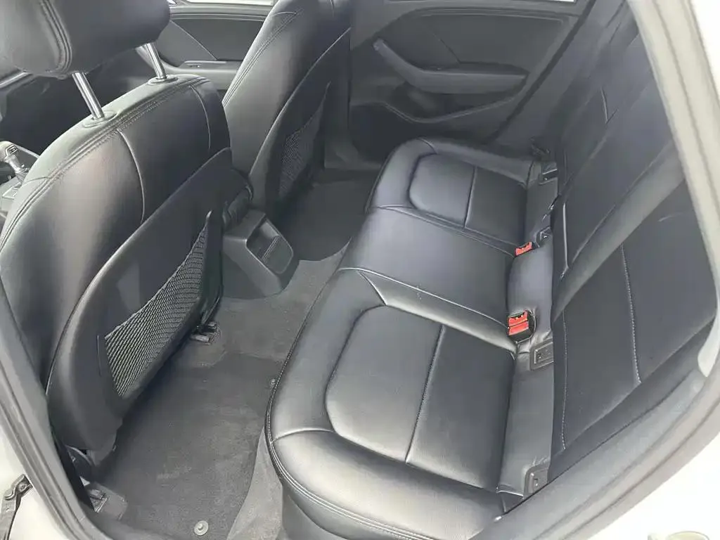 Audi A3 A3 2020 Limousine 35 TFSI Progressive National V — عرض الصورة 5