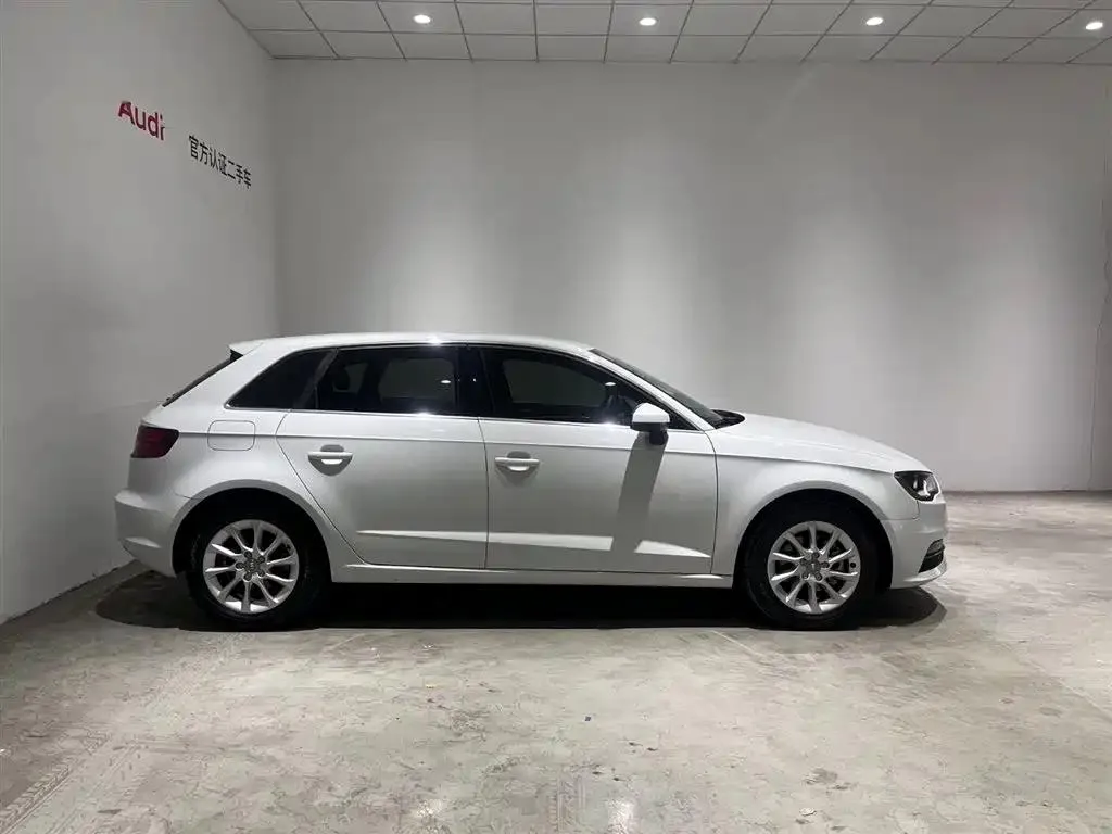 Audi A3 A3 2016 Sportback 35 TFSI Progressive Edition — Смотреть фото 4