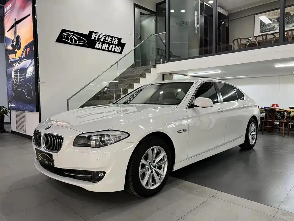 BMW 5 Series 5 Series 2012 523Li Luxury — photo 1