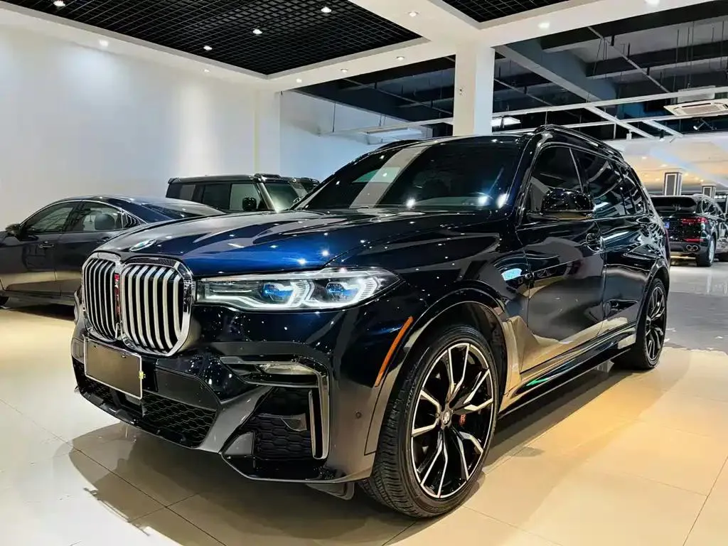 BMW BMW X7 — Noir