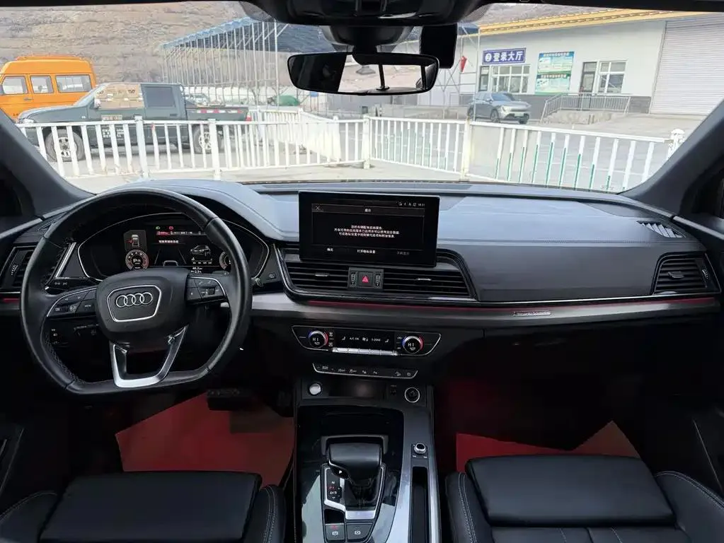 Audi Q5L Sportback Q5L Sportback 2022 40 TFSI Fashion Edition — View photo 5