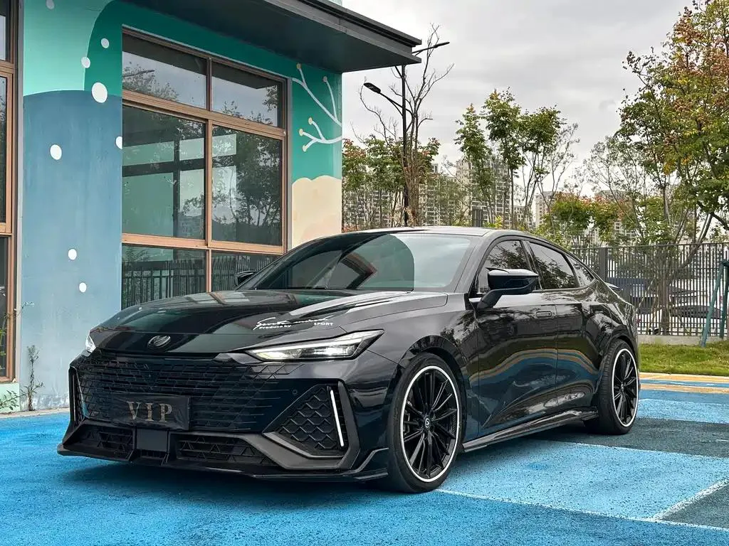 Changan UNI-V UNI-V 2022 2.0T Speed Edition — photo 1