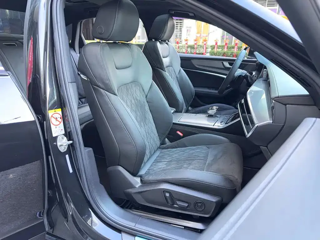 Audi A6L A6L 2022 55 TFSI quattro Premium Dynamic Edition — View photo 6