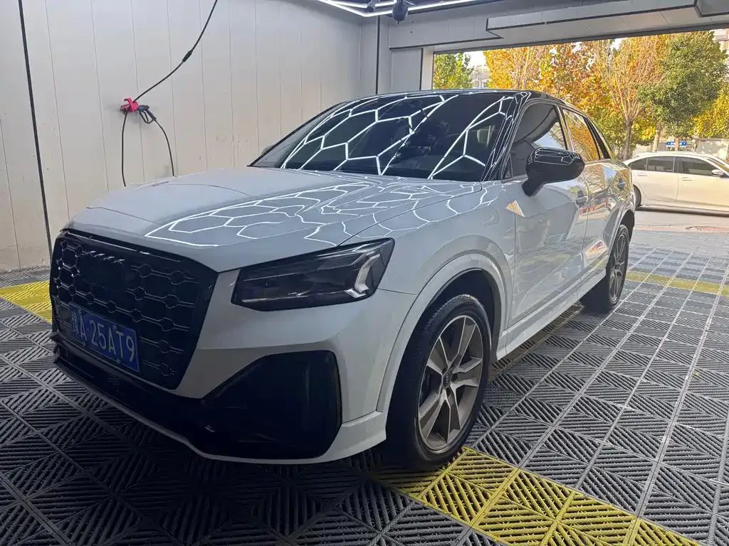 Audi Q2L Q2L 2022 35 TFSI Fashion Dynamic Edition — photo 1
