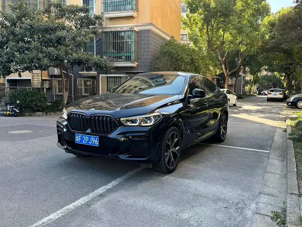 BMW BMW X6 — Black