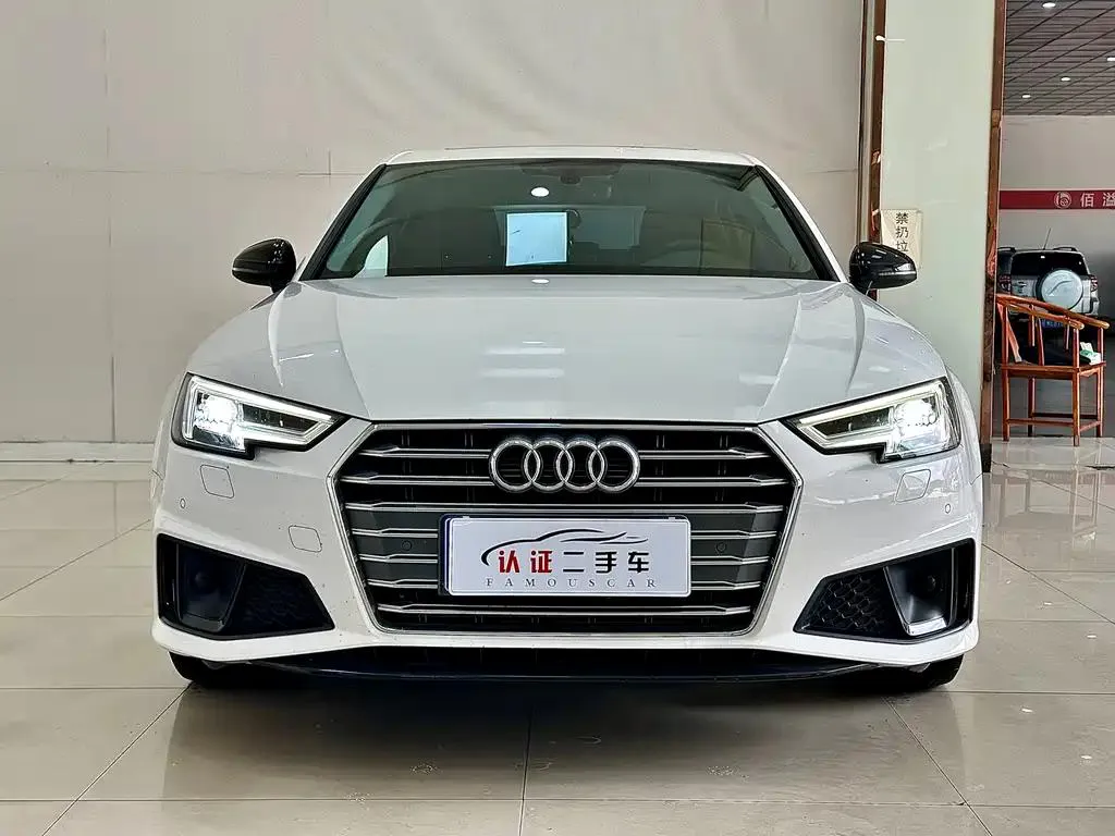 Audi A4L A4L 2019 45 TFSI quattro Personality Sports Edition National VI — Ver foto 2