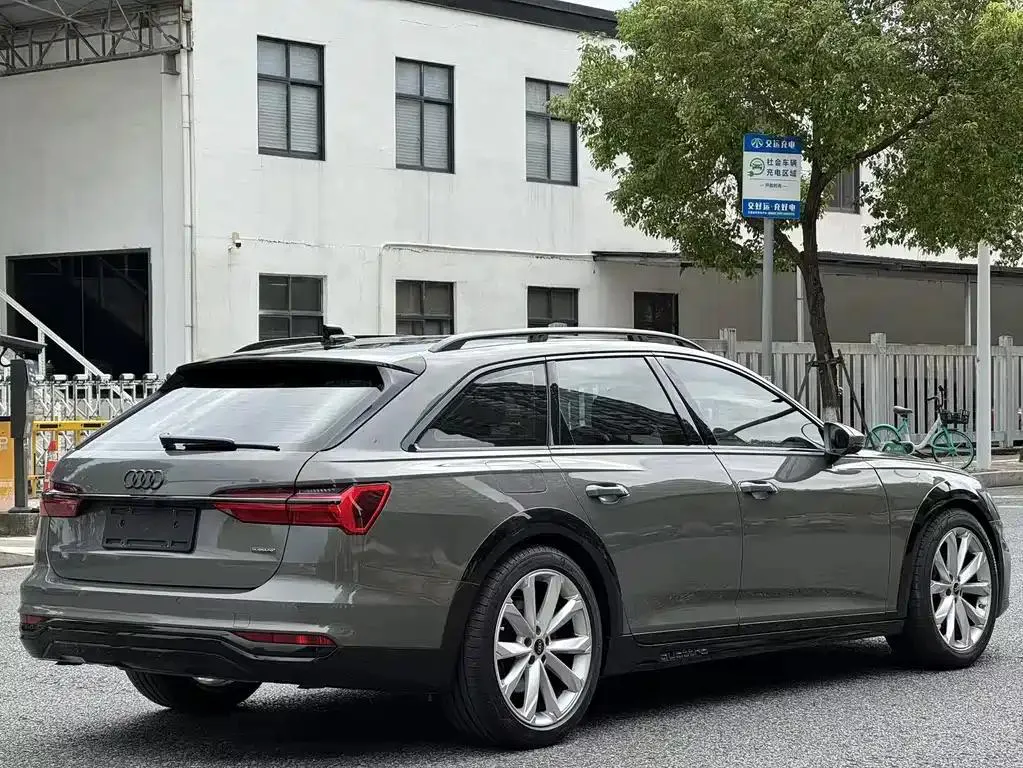 Audi A6 A6 (Imported) 2023 allroad quattro 55 TFSI Explorer Edition — View photo 4