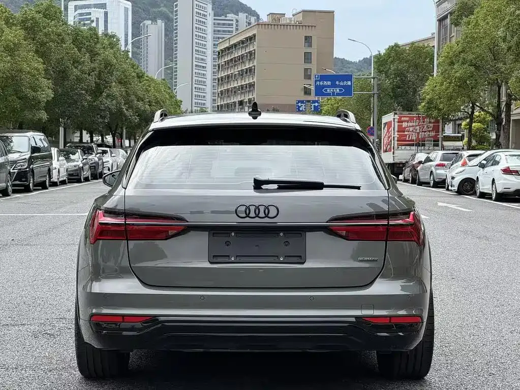 Audi A6 A6 (Imported) 2023 allroad quattro 55 TFSI Explorer Edition — View photo 5