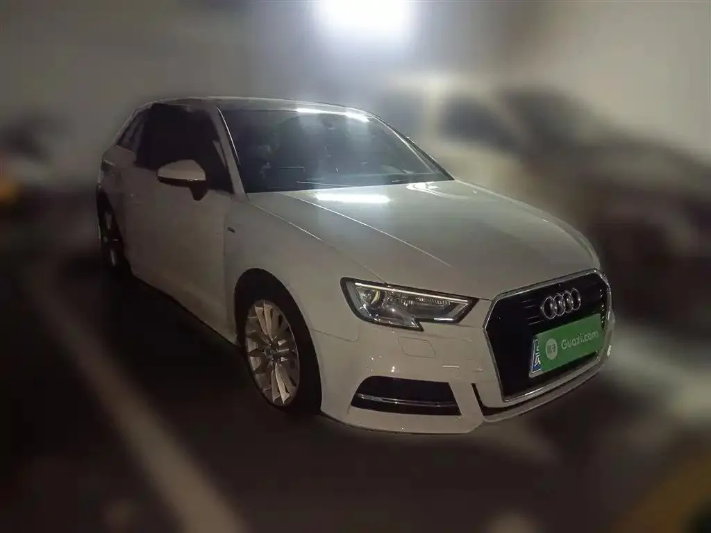 Audi A3 A3 2017 Sportback 35 TFSI Fashion Edition — عرض الصورة 4