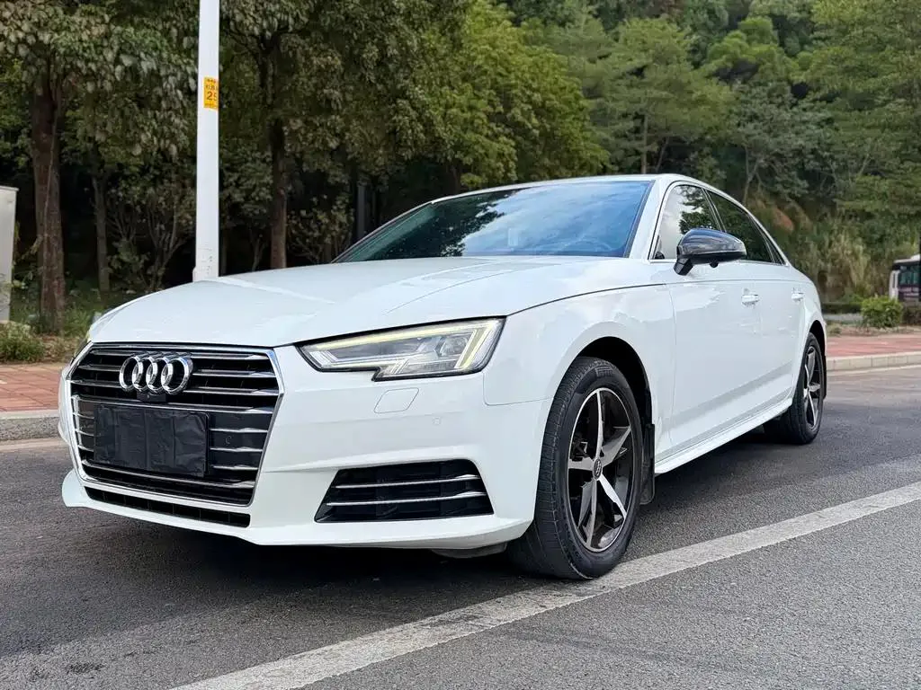 Audi A4L A4L 2017 Plus 40 TFSI Fashion Edition — photo 1