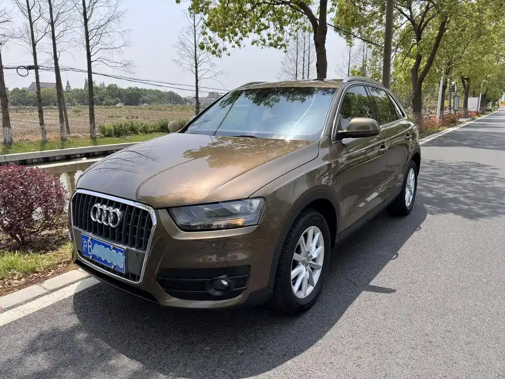Audi Q3 Q3 2013 35 TFSI Progressive Edition — photo 1