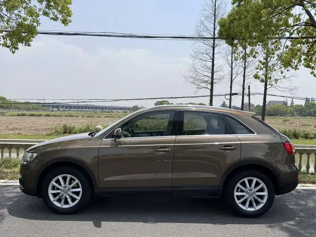 Audi Q3 Q3 2013 35 TFSI Progressive Edition — View photo 3