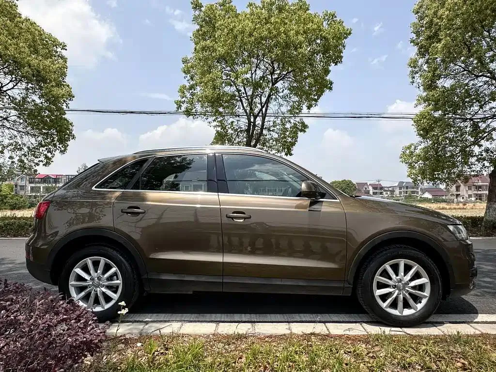 Audi Q3 Q3 2013 35 TFSI Progressive Edition — View photo 6