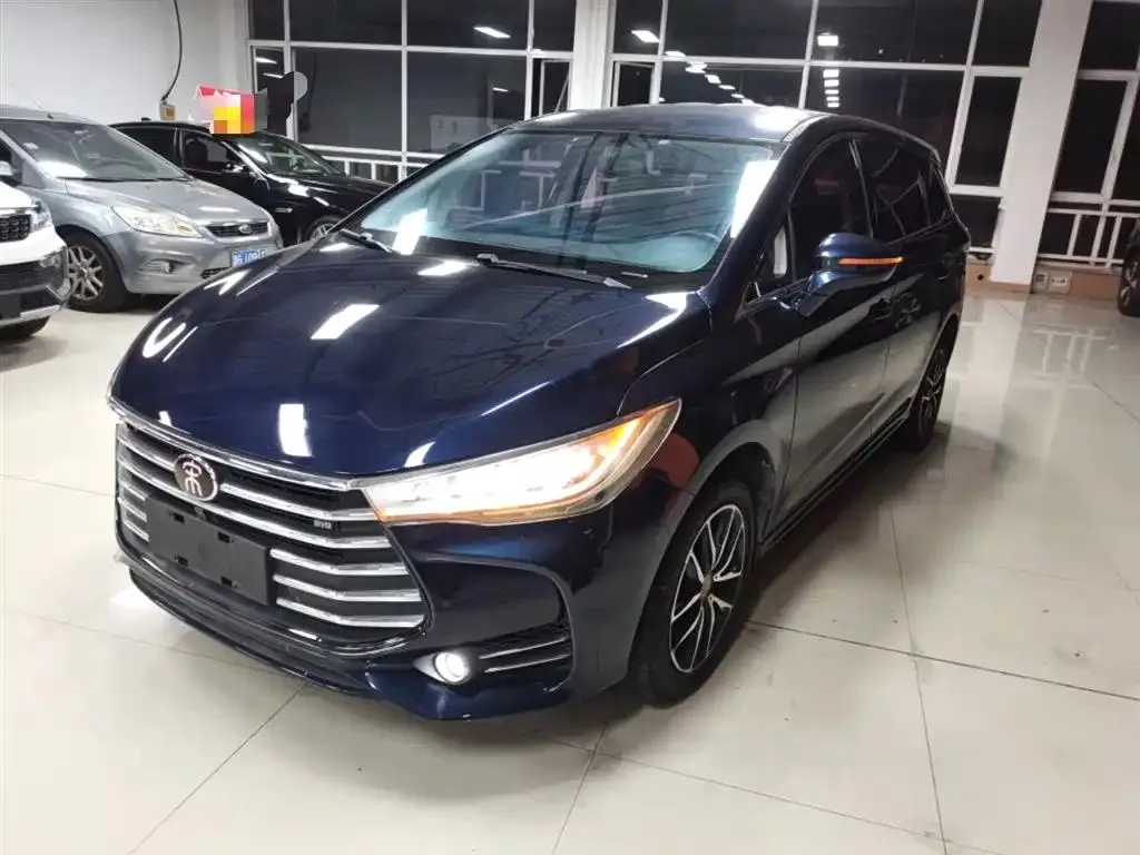 BYD Song MAX Song MAX 2017 1.5T Manual Intelligent Connection Luxury 7 Seaters — photo 1